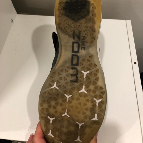 Nike women’s training hightop - Picture 3 of 6